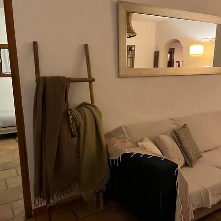 Rez De Jardin Au Calme Dans Le Parc Des Calanques Hébergement de vacances *