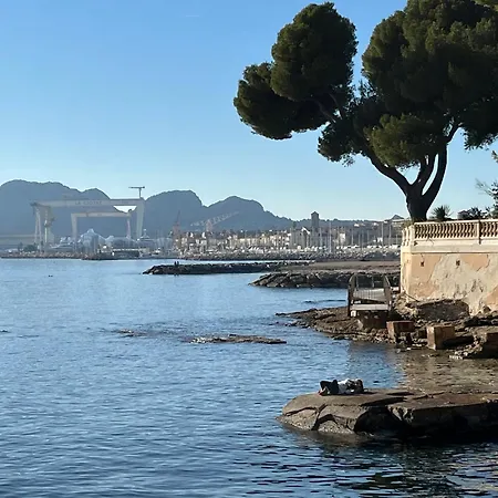Rez De Jardin Au Calme Dans Le Parc Des Calanques