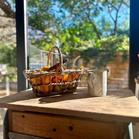 Rez De Jardin Au Calme Dans Le Parc Des Calanques