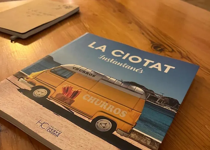 Rez De Jardin Au Calme Dans Le Parc Des Calanques Dom wakacyjny *