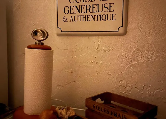 Rez De Jardin Au Calme Dans Le Parc Des Calanques *